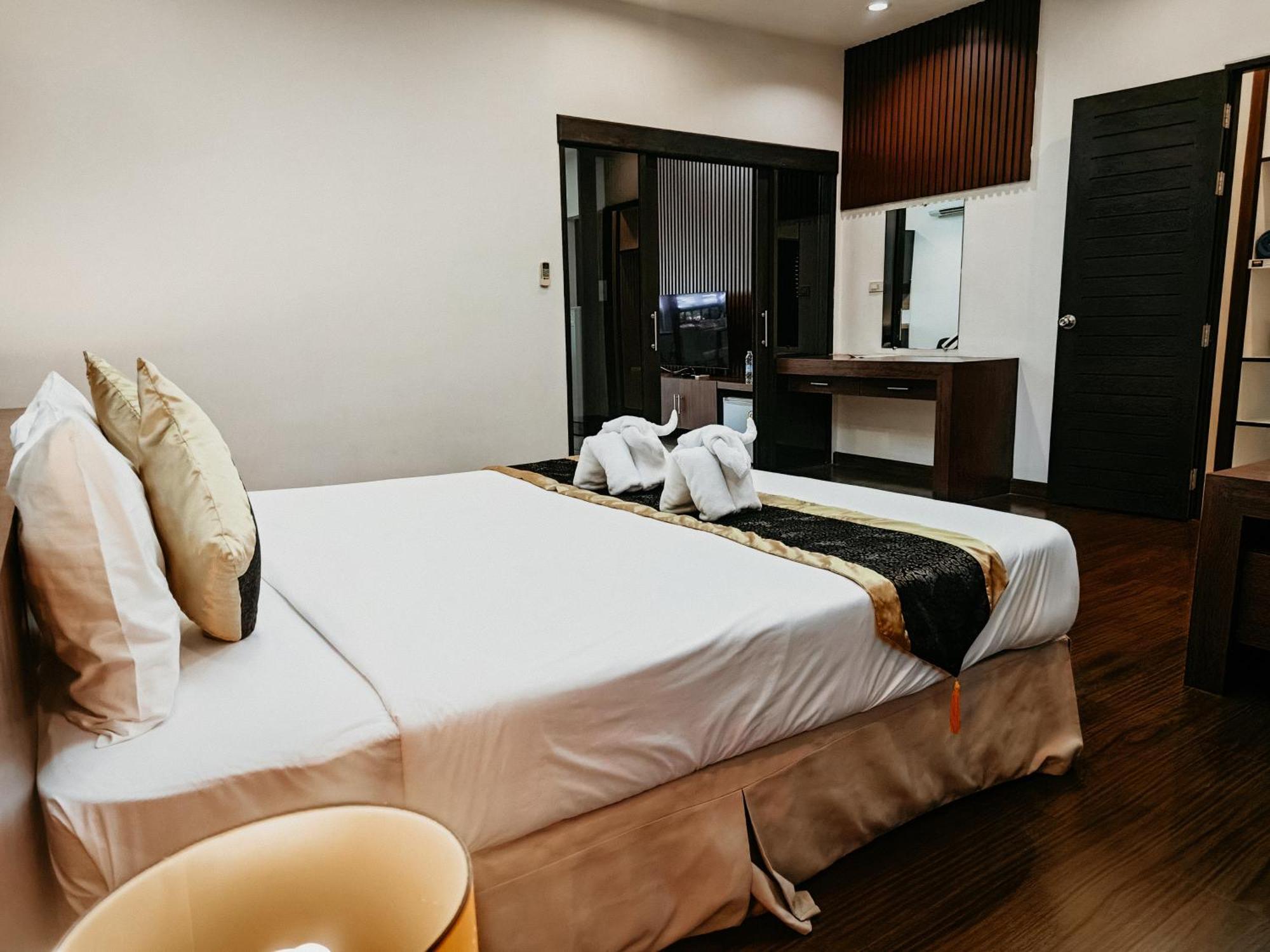 Rawai Grand House -Sha Plus Екстериор снимка